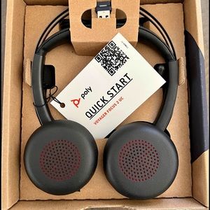 Poly Voyager Focus 2- Excellent Condition